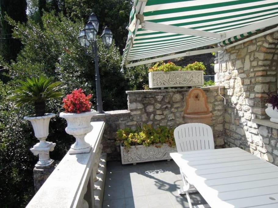 Villa Pinetina Gargnano Bagian luar foto