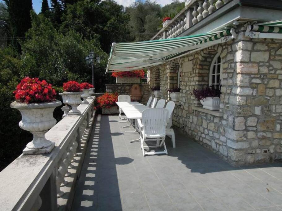 Villa Pinetina Gargnano Bagian luar foto