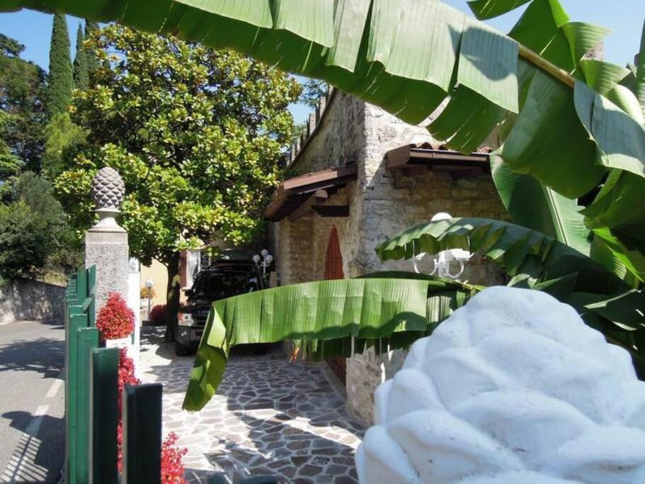 Villa Pinetina Gargnano Bagian luar foto