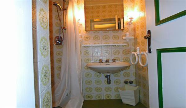 Villa Pinetina Gargnano Bagian luar foto